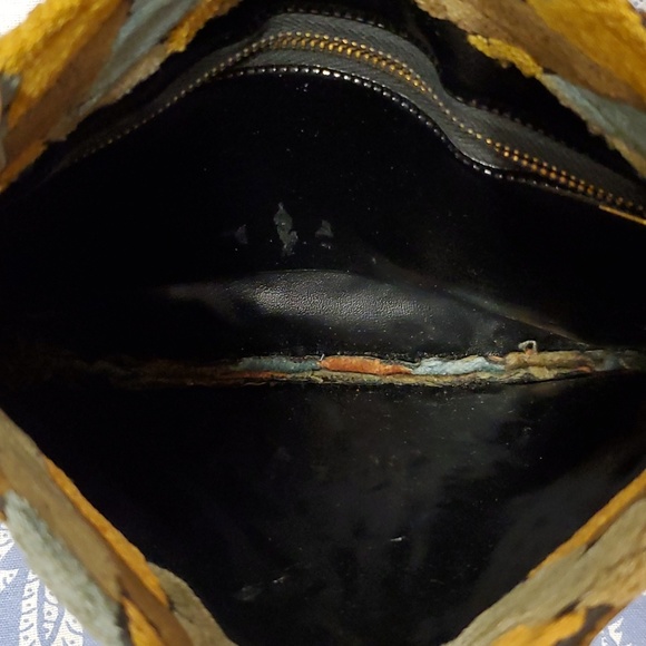 Vintage Carpet Purse - Picture 4 of 5